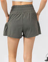 Elastic Waist Pocketed Active Shorts
